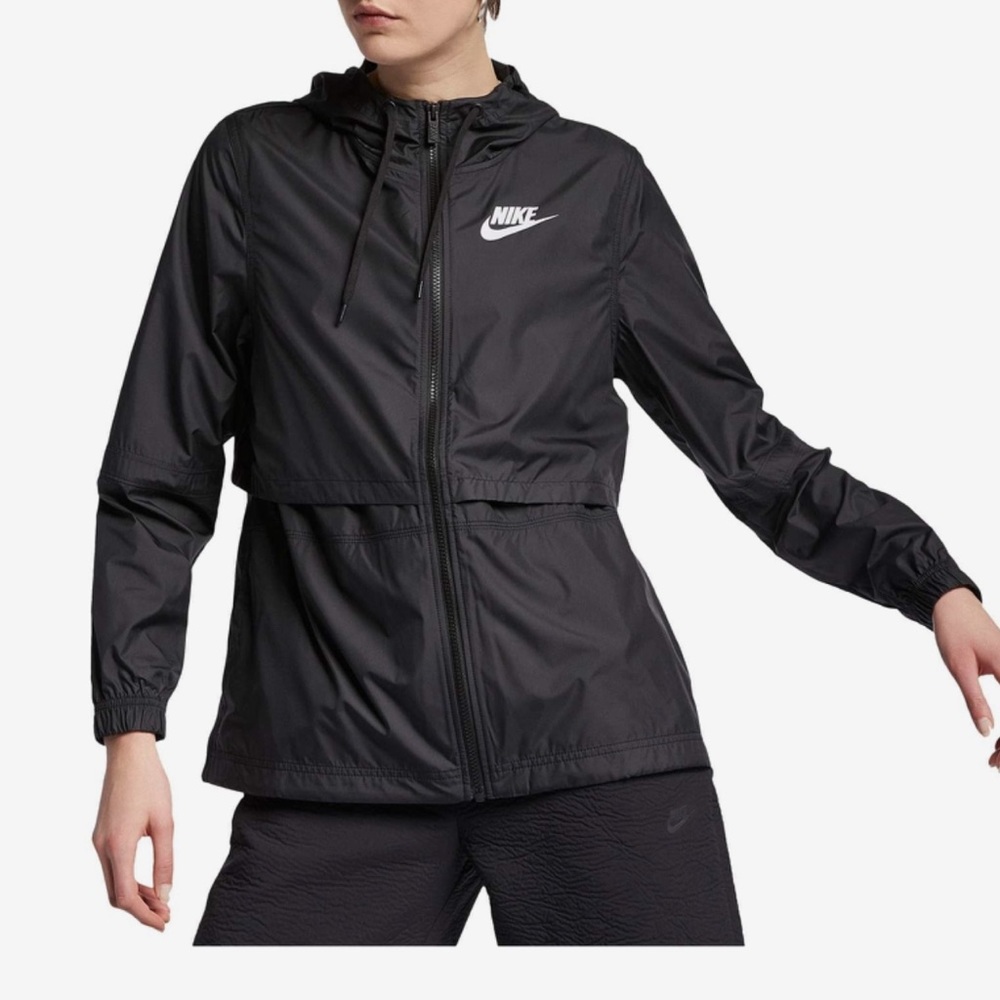 Nike Women’s Black Woven Jacket